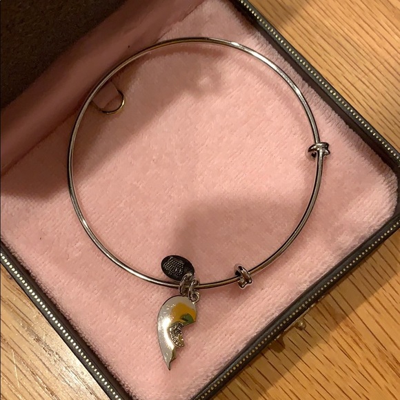 Juicy Couture Bracelet - Picture 3 of 6